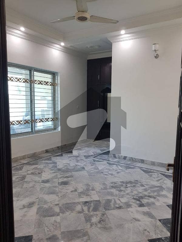 1 Kanal House For Sale In Officer 2 Near Susan Road