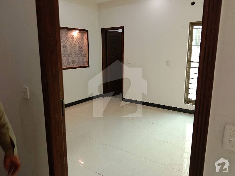 10 Marla Upper Portion Available For Rent In F Block Lda Avenue