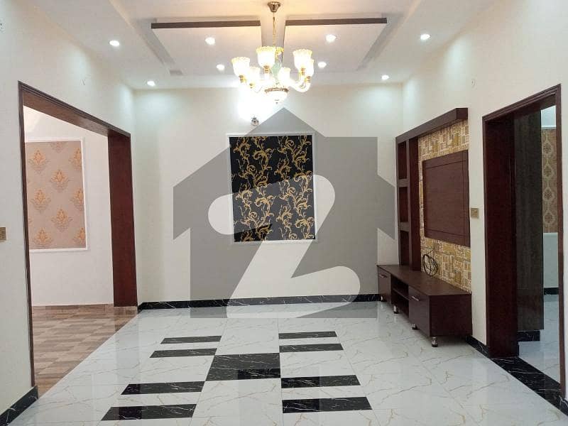 آرکیٹیکٹس انجنیئرز ہاؤسنگ سوسائٹی لاہور میں 5 کمروں کا 8 مرلہ مکان 1.9 کروڑ میں برائے فروخت۔