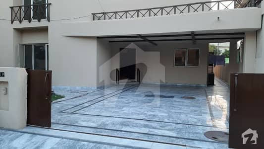 4500 Square Feet House In Dha Defence Of Lahore Is Available For Rent
