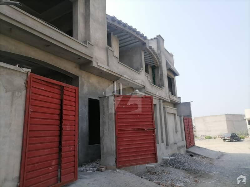 حکیم آباد نوشہرہ میں 5 کمروں کا 5 مرلہ مکان 65 لاکھ میں برائے فروخت۔