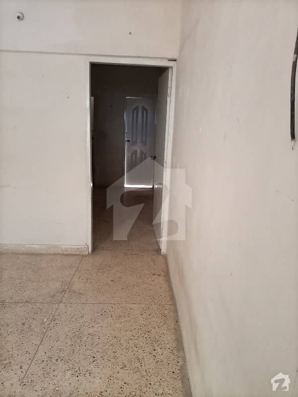 800 Square Feet Flat In Nagan Chowrangi Is Available For Rent