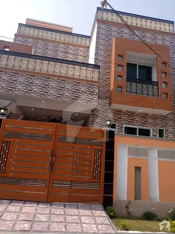 ارباب سبز علی خان ٹاؤن ایگزیکٹو لاجز ارباب سبز علی خان ٹاؤن ورسک روڈ پشاور میں 6 کمروں کا 7 مرلہ مکان 2.45 کروڑ میں برائے فروخت۔