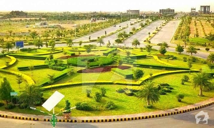 4 Kanal Commercial Plot For Sale In Gulberg Expressway(main Boulevard) Gulberg Green Islamabad.