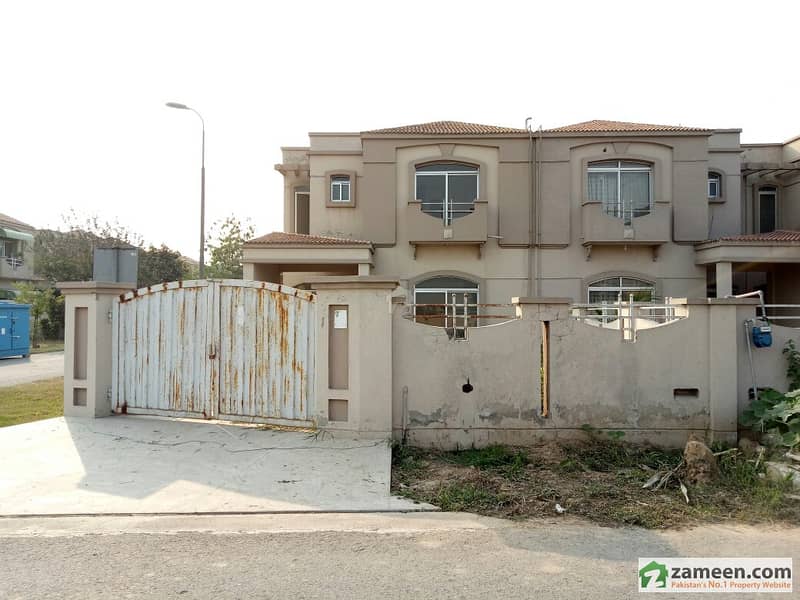 Brand New Double Unit Double Storey House For Sale