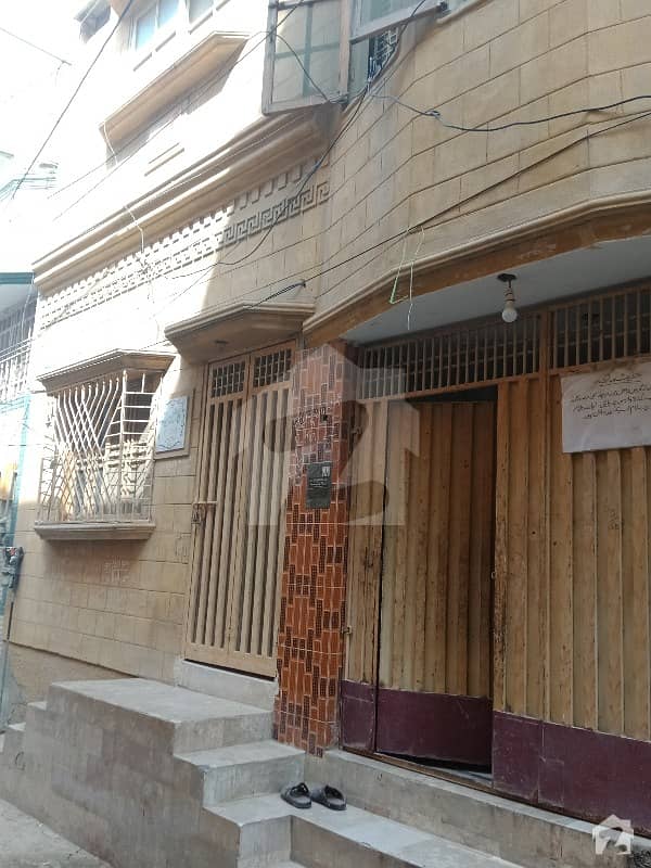 شاہ فیصل کالونی شاہراہِ فیصل کراچی میں 9 کمروں کا 3 مرلہ مکان 2.4 کروڑ میں برائے فروخت۔