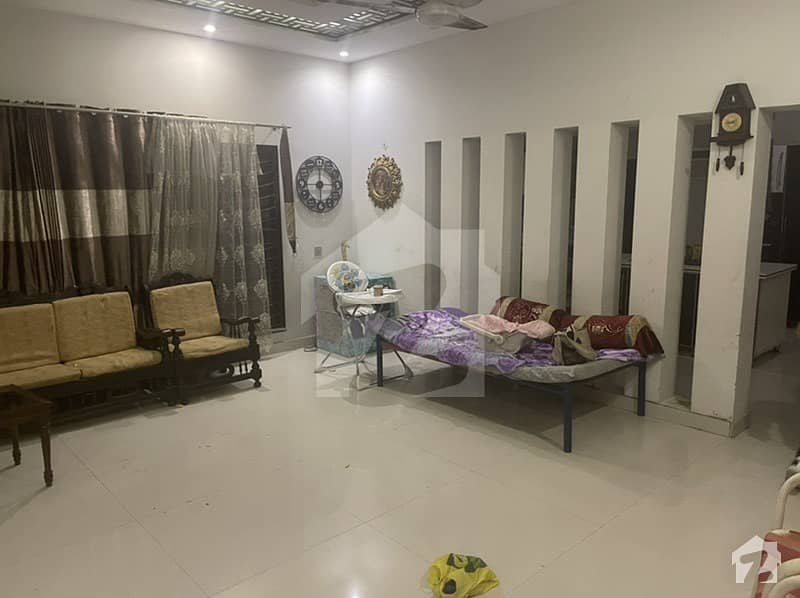 ملٹری اکاؤنٹس ہاؤسنگ سوسائٹی لاہور میں 8 کمروں کا 16 مرلہ مکان 3 کروڑ میں برائے فروخت۔