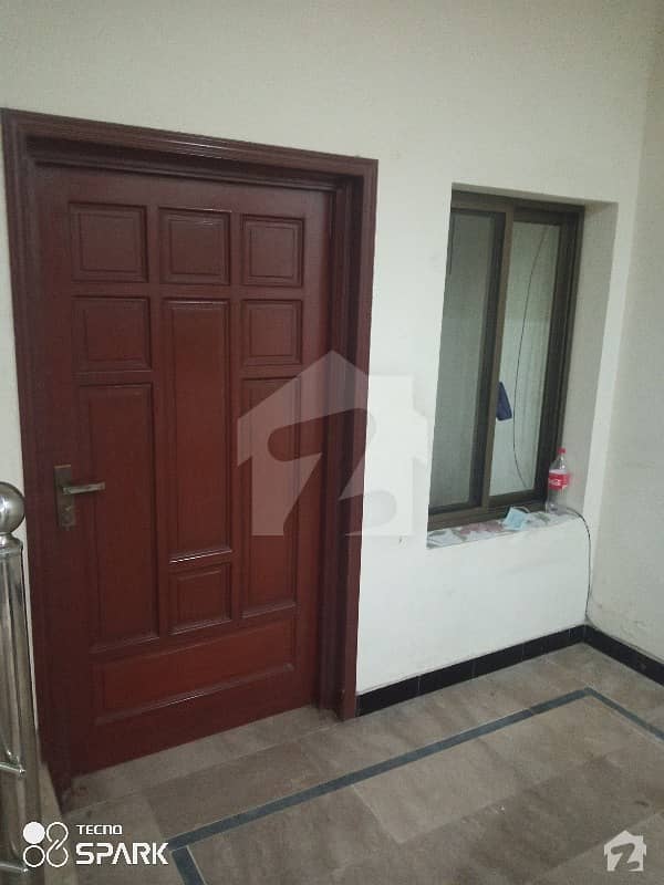 غالب سٹی فیصل آباد میں 3 کمروں کا 3 مرلہ مکان 56 لاکھ میں برائے فروخت۔