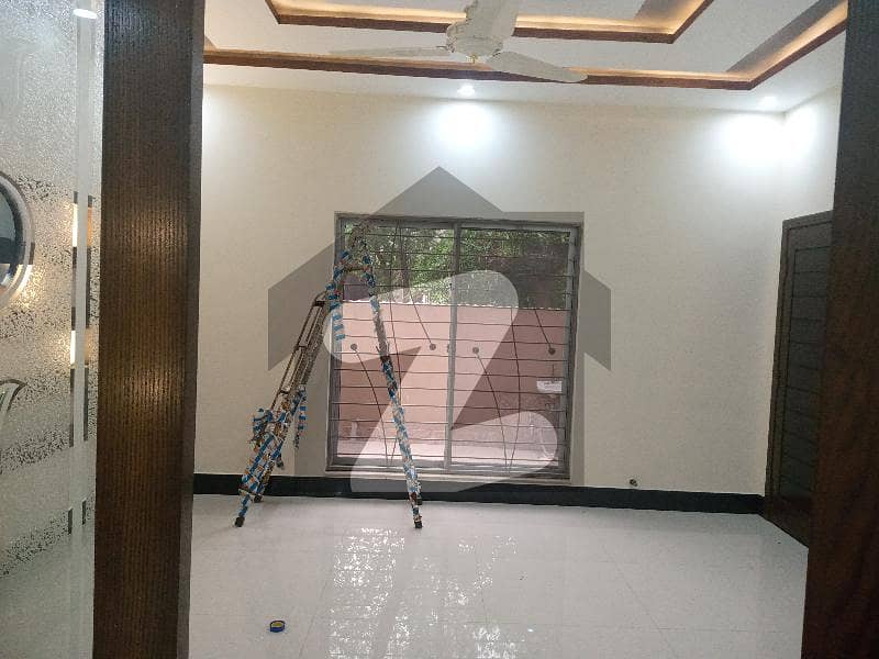 5 MARLA BEAUTIFUL HOUSE FOR RENT IN BB BLOCK BAHRIA TOWN LAHORE