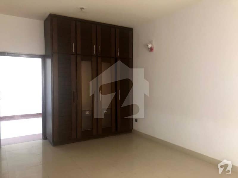 4 Bedrooms Brand New Apartment For Sale