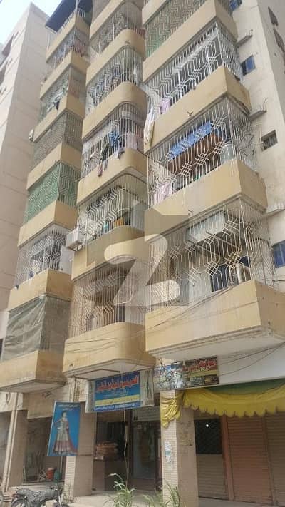 گلستانِِ جوہر ۔ بلاک 14 گلستانِ جوہر کراچی میں 1 کمرے کا 2 مرلہ فلیٹ 35 لاکھ میں برائے فروخت۔