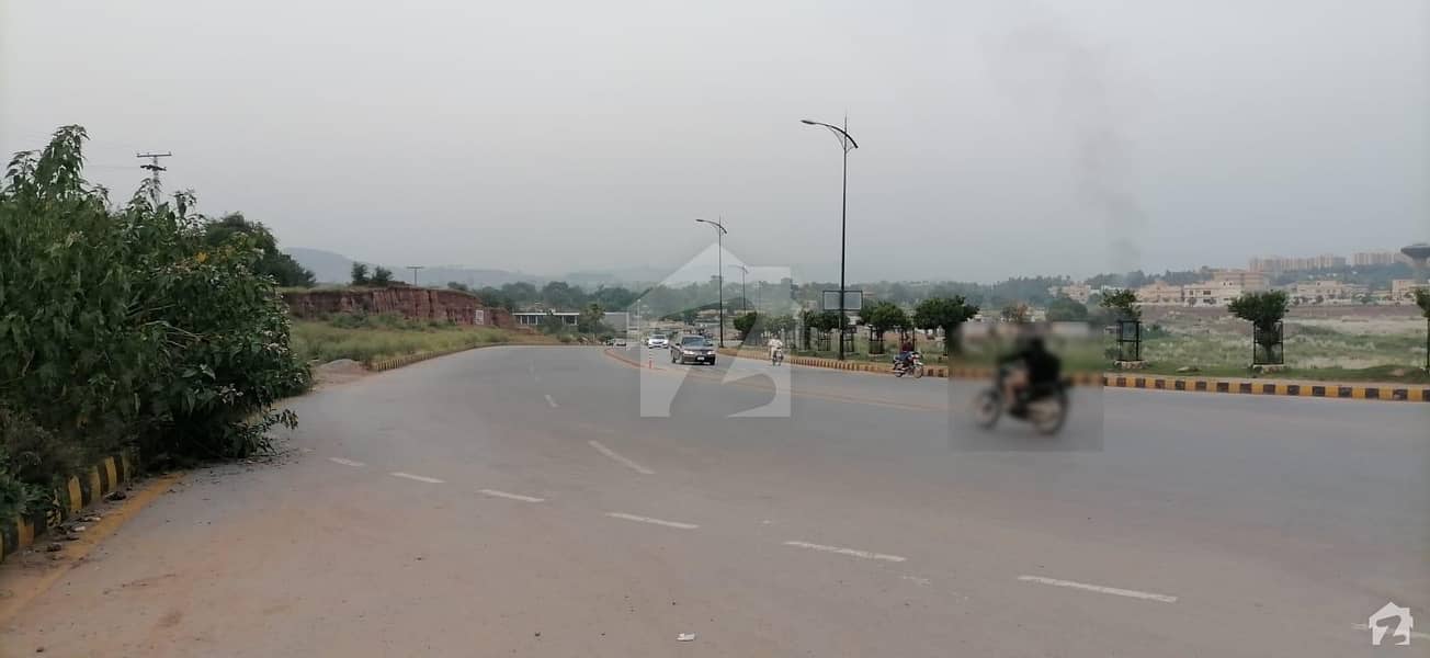 Highly-coveted 1 Kanal Residential Plot Is Available In Bahria Town For Sale