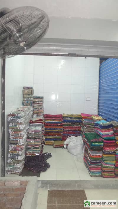 Basement Shop For Sale In College Road Karkhana Bazaar