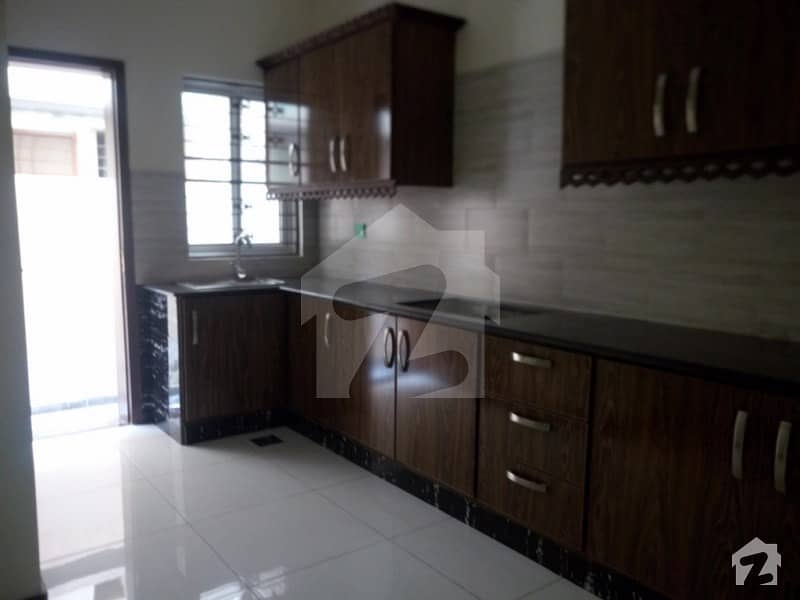 Prominently-Located 5 Marla House Available In Paragon City
