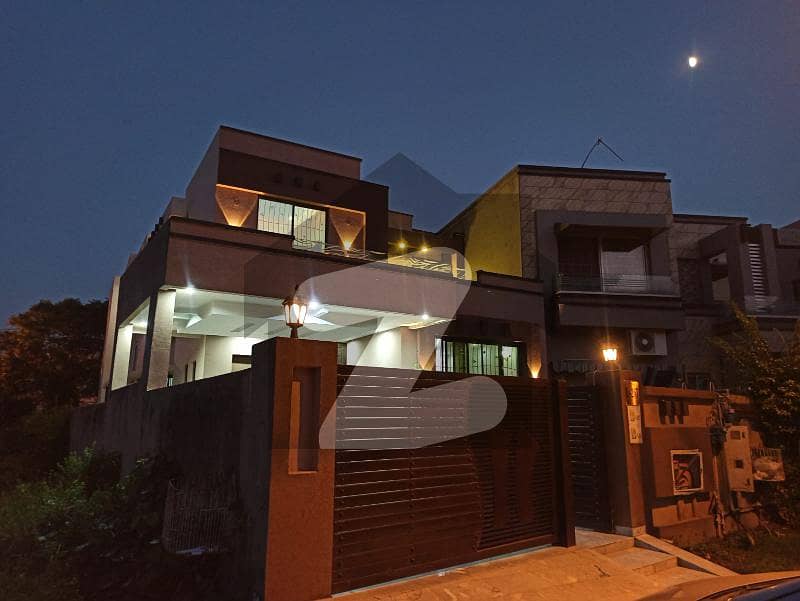3 Marla House Available For Rent 3 Marla House Available For Rent