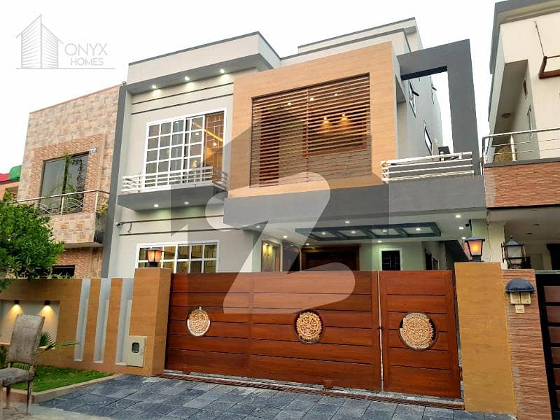 Luxury 10 Marla House For Sale In Bahria Town Rawalpindi