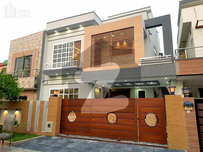 Luxury 10 Marla House For Sale In Bahria Town Rawalpindi