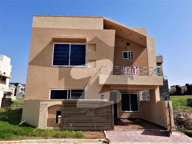 7 Marla Brand New Corner House For Sale In Usman Block
