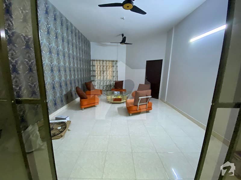 کلفٹن ۔ بلاک 9 کلفٹن کراچی میں 4 کمروں کا 11 مرلہ فلیٹ 1 لاکھ میں کرایہ پر دستیاب ہے۔