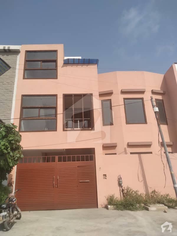 ڈی ایچ اے فیز 7 ایکسٹینشن ڈی ایچ اے ڈیفینس کراچی میں 4 کمروں کا 6 مرلہ مکان 5.25 کروڑ میں برائے فروخت۔