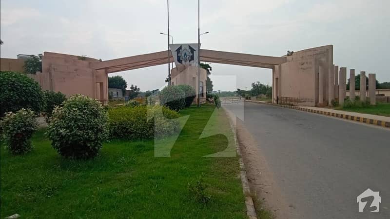 سوئی گیس سوسائٹی فیز 2 سوئی گیس ہاؤسنگ سوسائٹی لاہور میں 1 کنال رہائشی پلاٹ 86 لاکھ میں برائے فروخت۔