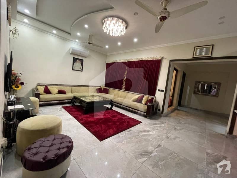 ماڈل ٹاؤن ۔ بلاک جے ماڈل ٹاؤن لاہور میں 3 کمروں کا 1 کنال بالائی پورشن 75 ہزار میں کرایہ پر دستیاب ہے۔
