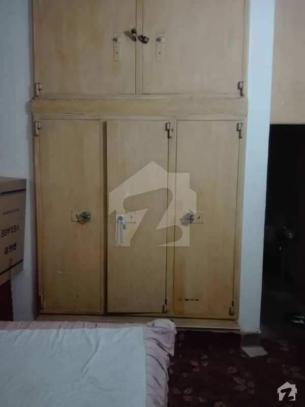 Separate Gate Car Parking 1 Bed For Small Family Near Karim Market For Rent