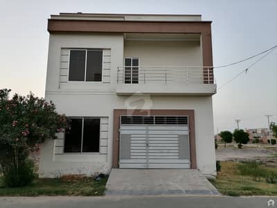Ideally Located House Available In Sahiwal - Faisalabad Road With Irresistible Features