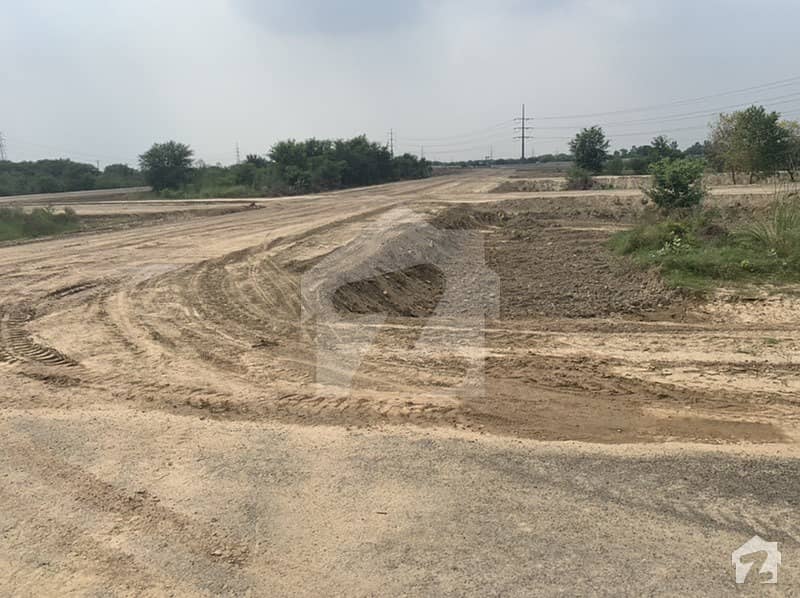 5 MARLA CORNER NEAR TO RAILWAY TRACK LOW BUDGET PLOT 5 MARLA CORNER NEAR TO RAILWAY TRACK LOW BUDGET PLOT