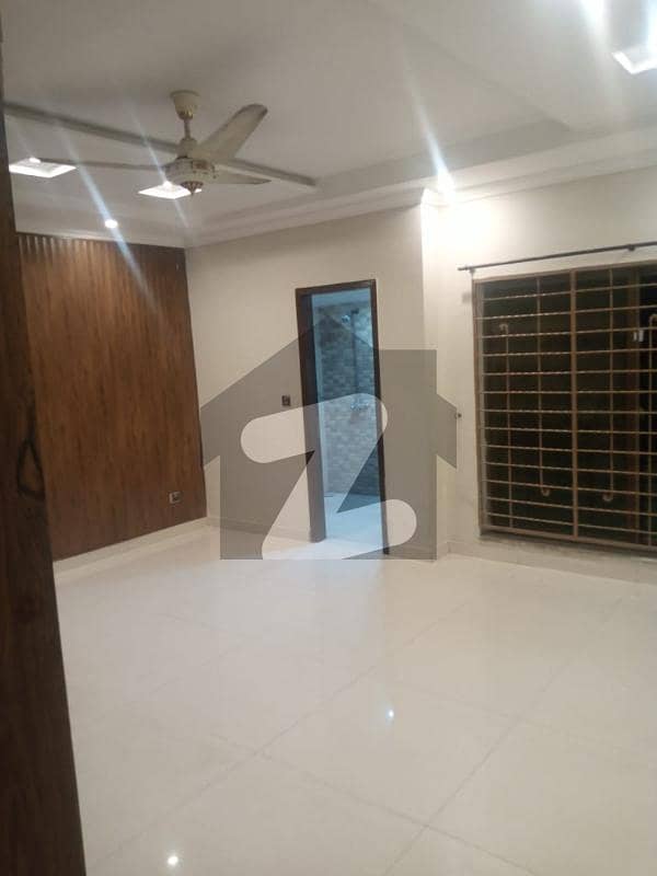 10 Marla House Available For Rent In Gulbahar Block