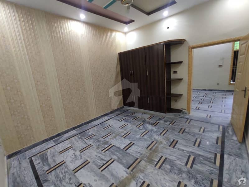 ڈیفنس روڈ راولپنڈی میں 4 کمروں کا 5 مرلہ مکان 95 لاکھ میں برائے فروخت۔