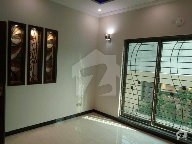 A 5 Marla Flat In Lahore Is On The Market For Rent