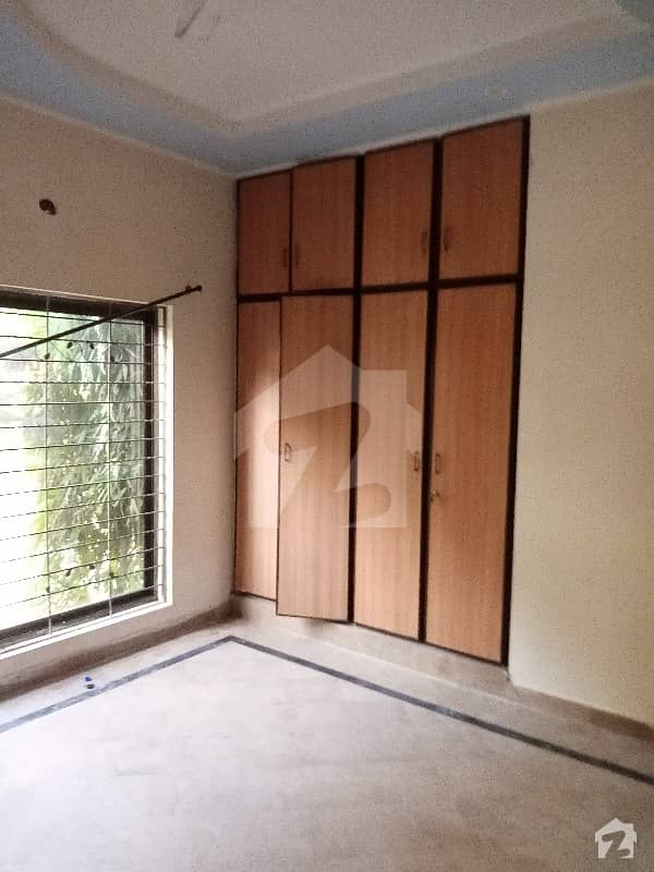 ریونیو سوسائٹی - بلاک بی ریوینیو سوسائٹی لاہور میں 4 کمروں کا 6 مرلہ مکان 1.65 کروڑ میں برائے فروخت۔