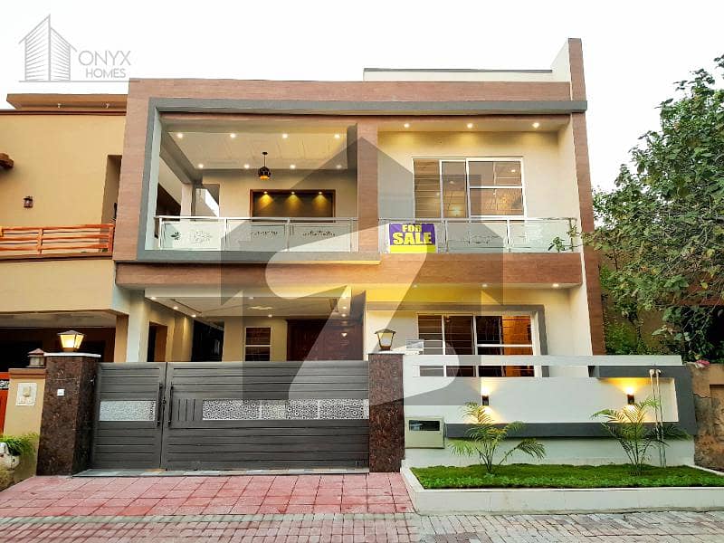 High Quality 10 Marla Luxurious House For Sale In Bahria Town