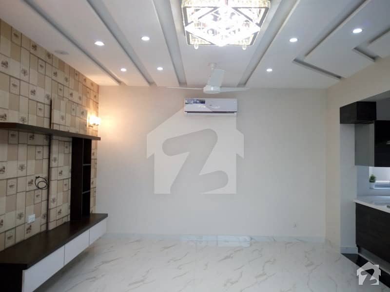 1575 Square Feet Flat Is Available For Sale Ground Floor
