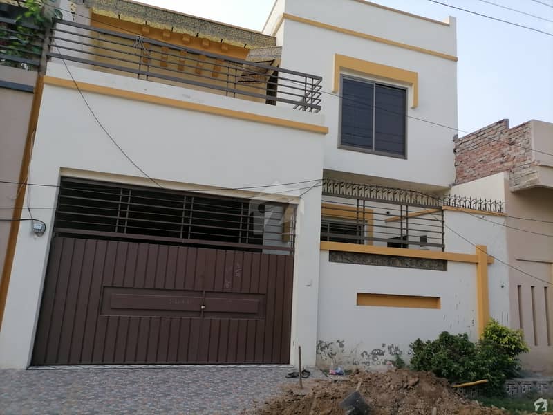 Attractive Location House Available For Sale
