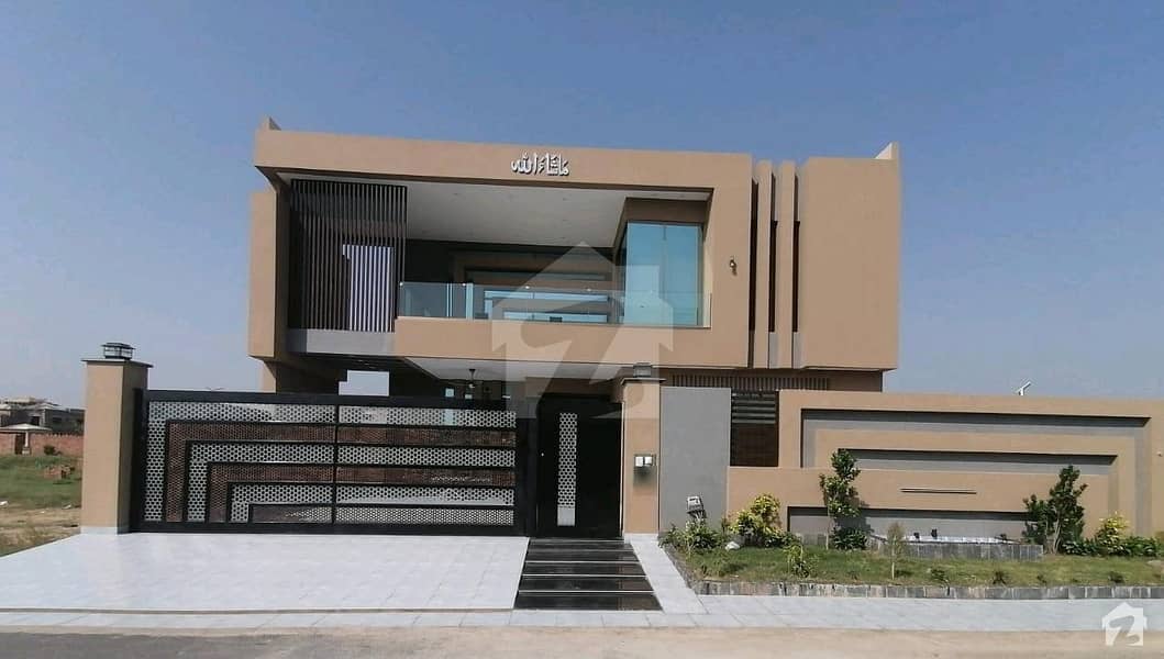 House In DC Colony For Sale