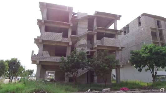 Luxurious Apartment Available In Gulberg Luxurious Apartment Available In Gulberg