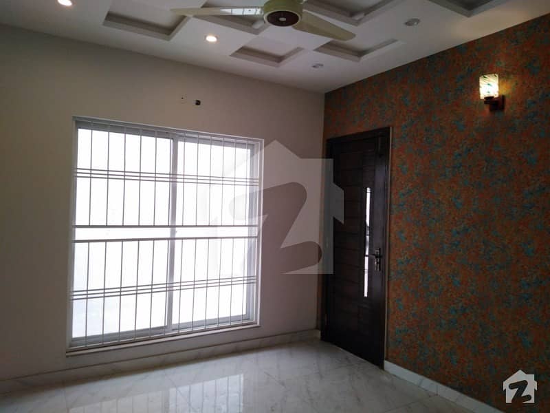 Well-planned House Available For Sale In Lahore