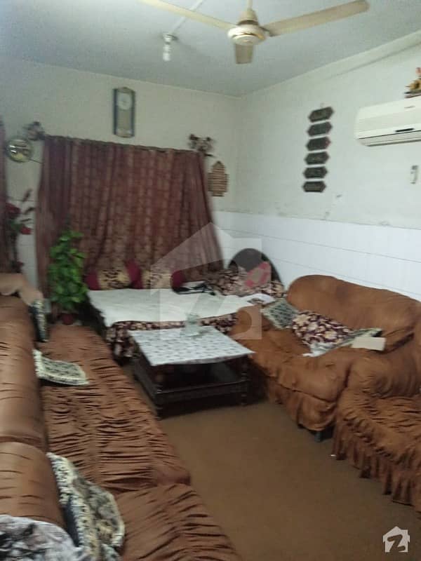 اصغر مال روڈ راولپنڈی میں 4 کمروں کا 4 مرلہ مکان 2.05 کروڑ میں برائے فروخت۔