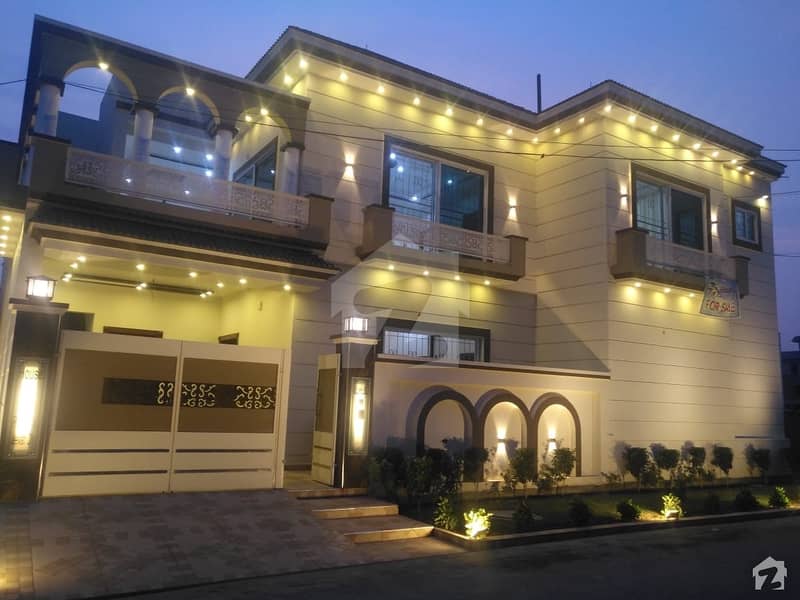 Get This Prominently Located House For Sale In Jeewan City Housing Scheme