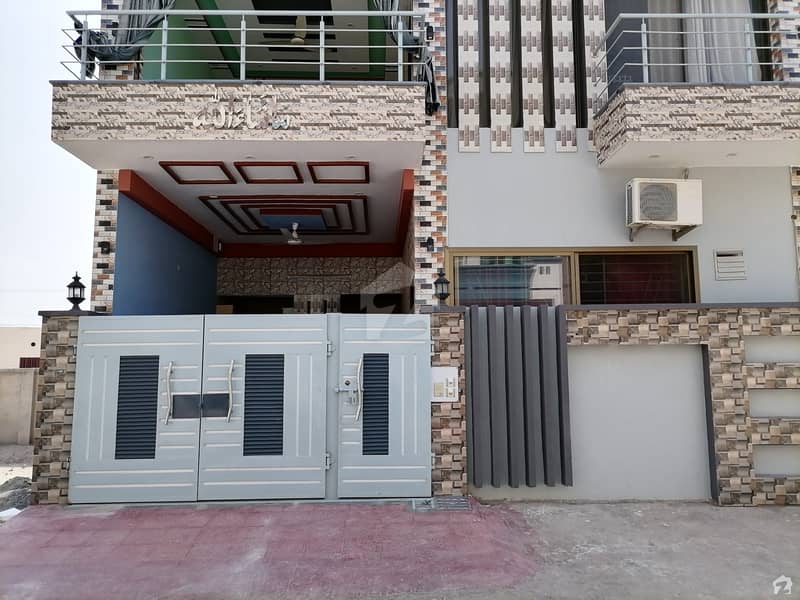 گلبرگ ریذیڈینس خانپور روڈ رحیم یار خان میں 11 مرلہ مکان 1.6 کروڑ میں برائے فروخت۔