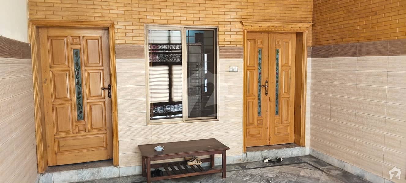 مدینہ ٹاؤن فیصل آباد میں 4 کمروں کا 5 مرلہ مکان 1.35 کروڑ میں برائے فروخت۔