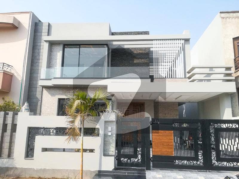 300 Sq Yards House Available On Installments In Dha City Karachi.