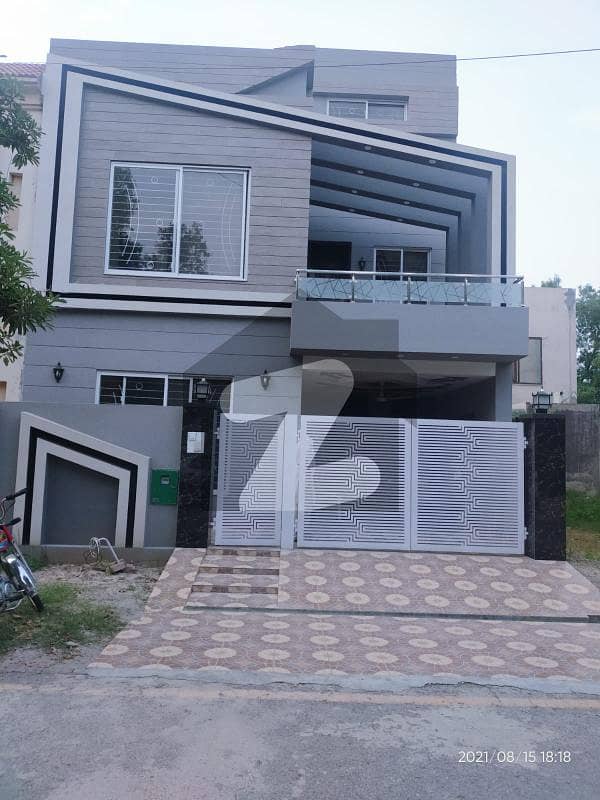 5 Marla Brand New House For Rent In Aa Block Bahria Town Lhr