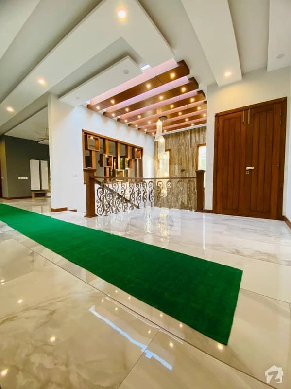 With Pool & Basement 551 Yards Luxurious Bungalow For Sale