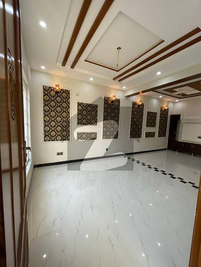 پارک ویو سٹی ۔ روز بلاک پارک ویو سٹی لاہور میں 4 کمروں کا 6 مرلہ مکان 1.65 کروڑ میں برائے فروخت۔