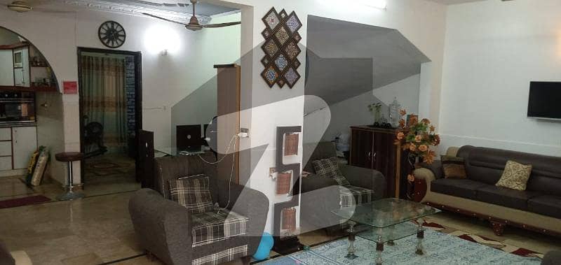 گلستانِِ جوہر ۔ بلاک 8 گلستانِ جوہر کراچی میں 3 کمروں کا 5 مرلہ مکان 1.6 کروڑ میں برائے فروخت۔