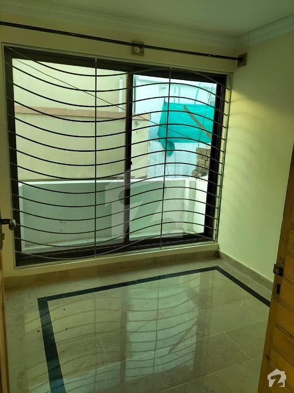 1800 Square Feet Lower Portion In G-14 Of Islamabad Is Available For Rent