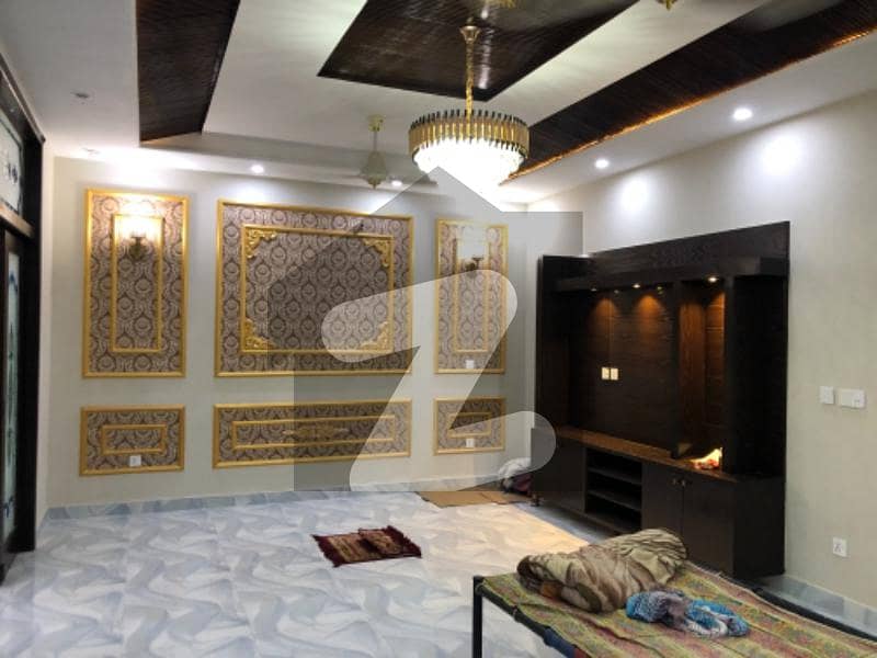 بحریہ ٹاؤن جاسمین بلاک بحریہ ٹاؤن سیکٹر سی بحریہ ٹاؤن لاہور میں 5 کمروں کا 10 مرلہ مکان 1.1 لاکھ میں کرایہ پر دستیاب ہے۔